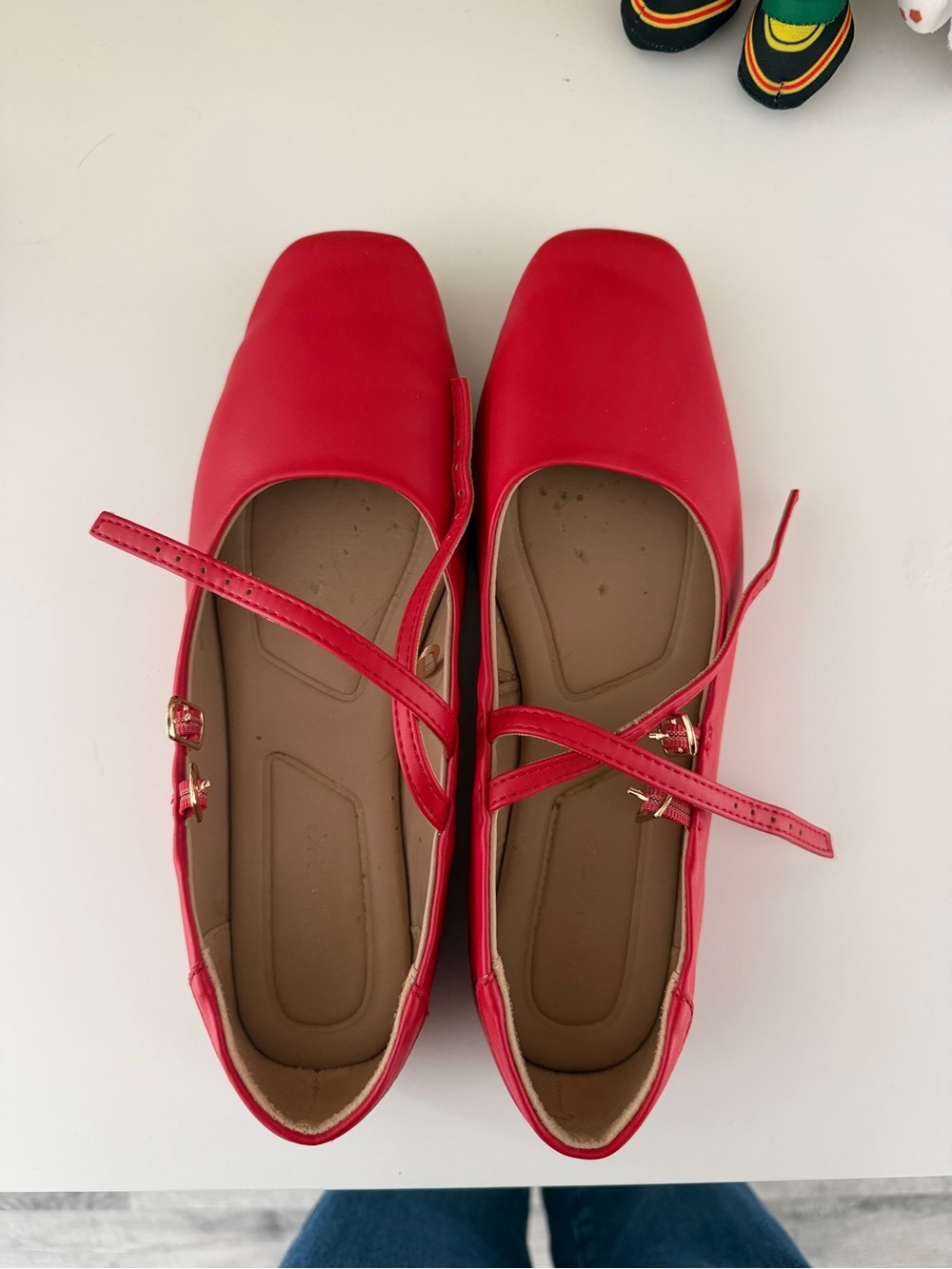 Primark Red Square-Toe Mary Jane Flats with Cross Straps